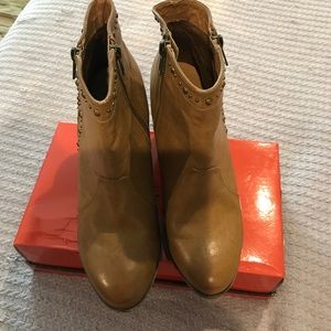 Mia ankle boots SIZE 9.5m
